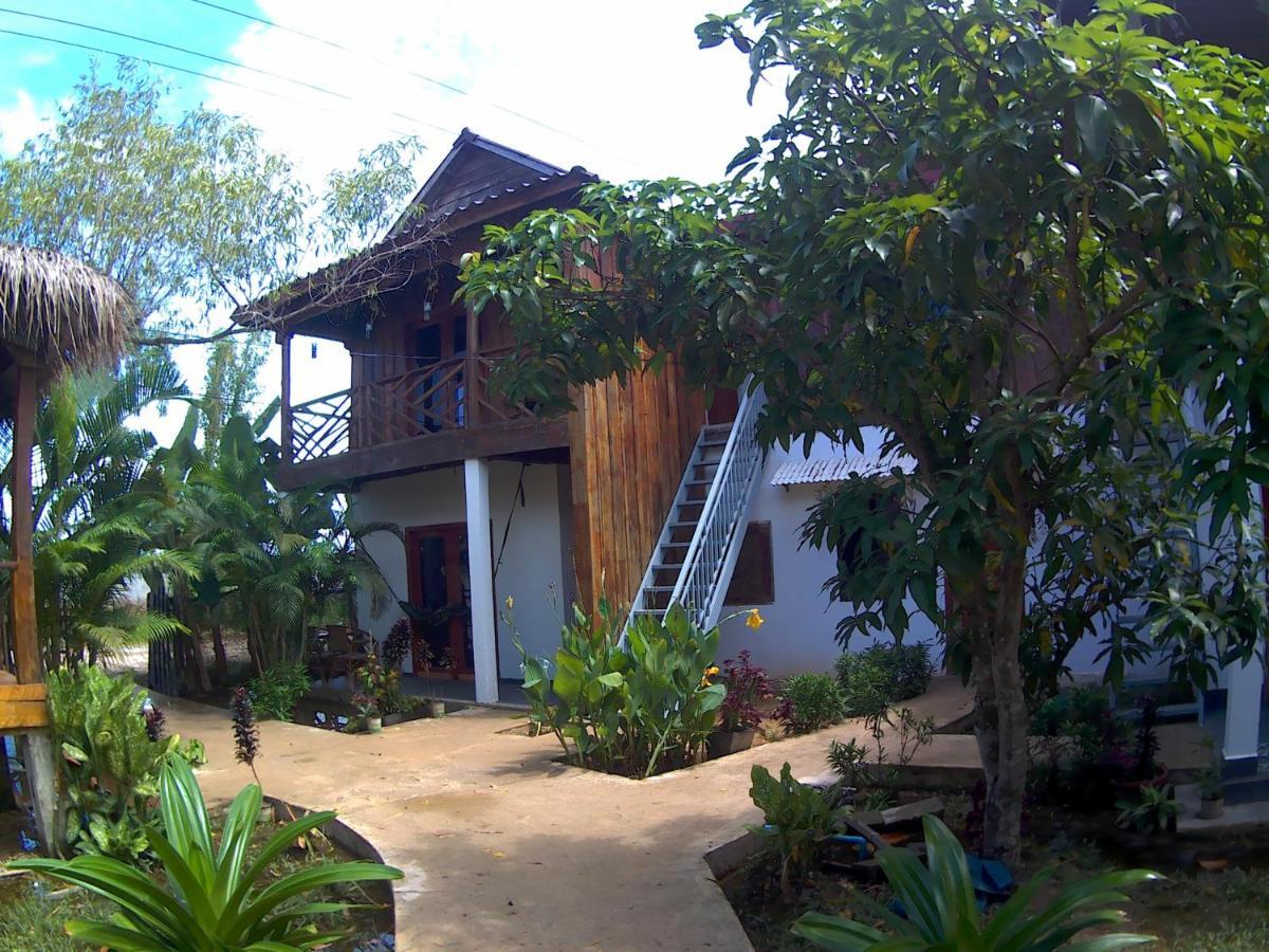 Om Home สีหนุวิลล์ ภายนอก รูปภาพ