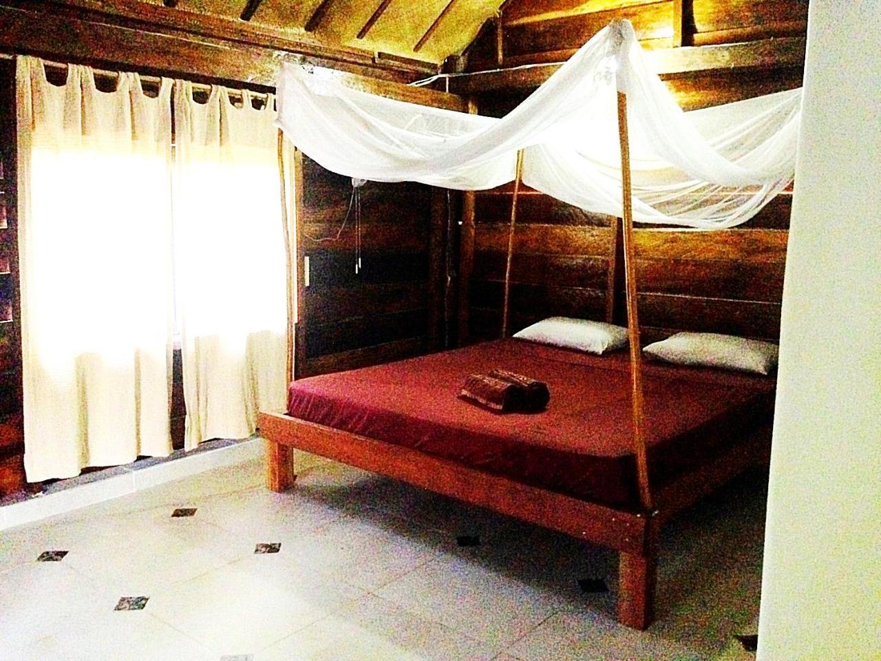 Om Home สีหนุวิลล์ ภายนอก รูปภาพ